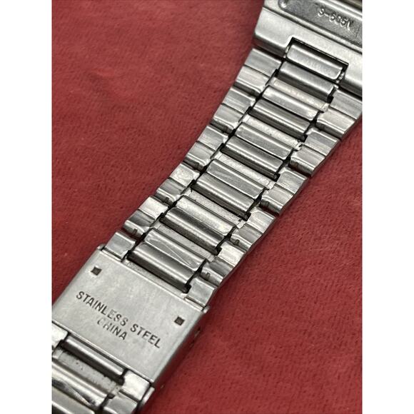 Casio A-V3 LCD digital voice recorder watch 1589 Runs Working Vintage - Picture 14 of 14